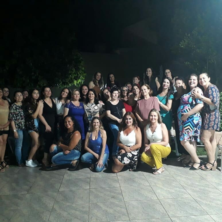 A confraternizao do PTB MULHER 