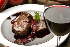 Voc sabe harmonizar vinhos e carnes?