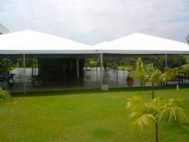Tringulo Montagem locao de standes e tendas: A estrutura ideal para qualquer tipo e tamanho de evento.