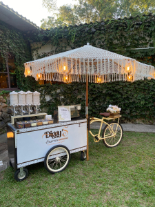 Nossa bike de churros tem a alegria de fazer parte da sua histria!